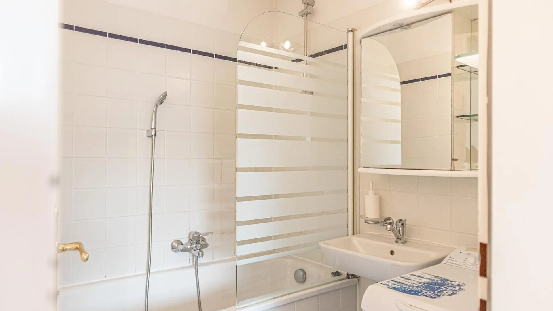 Comfy 2Br Apt, Near Bahnhof Rennweg & Belvedere Vienna