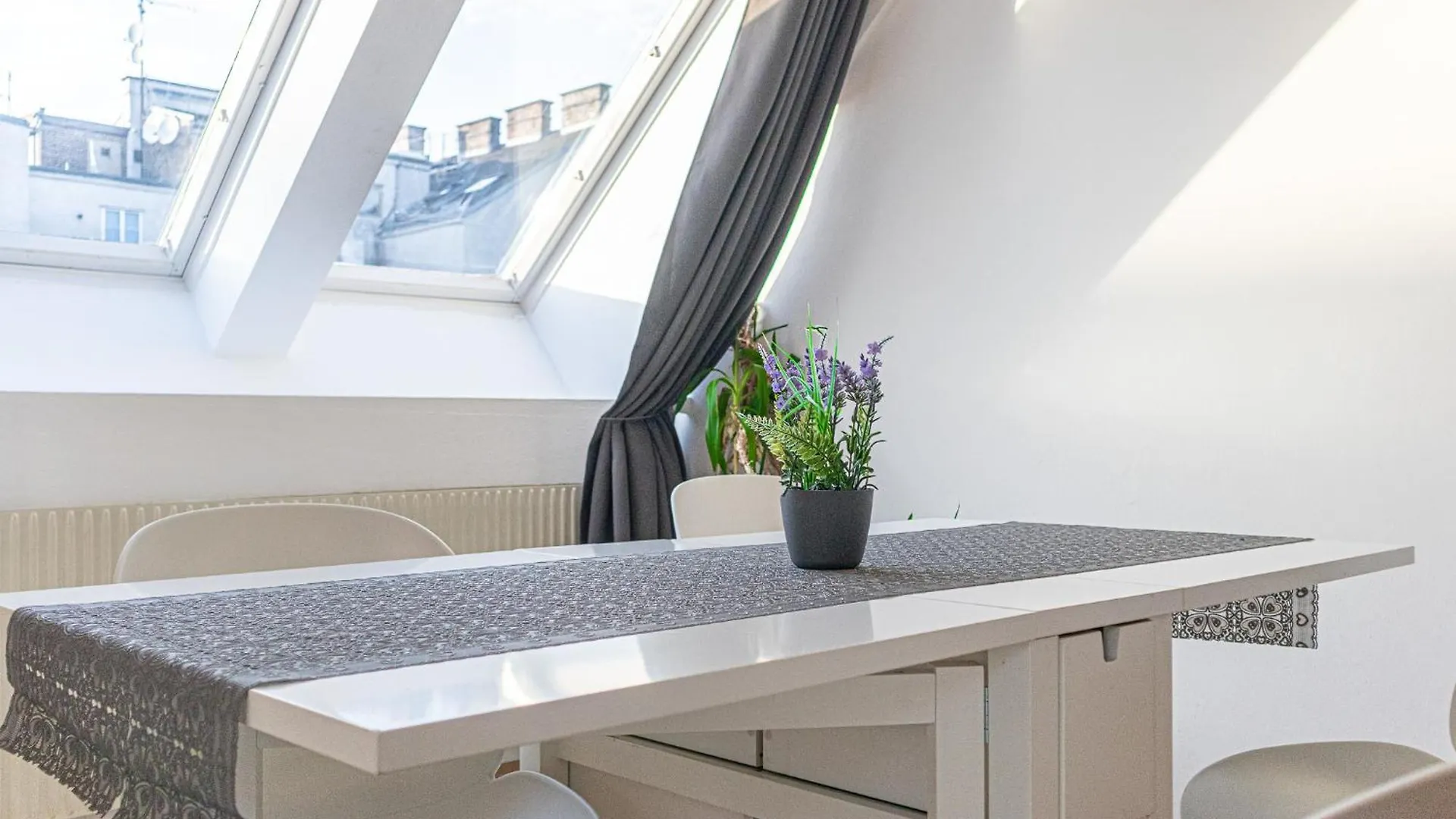 Comfy 2Br Apt, Near Bahnhof Rennweg & Belvedere Vídeň Rakousko